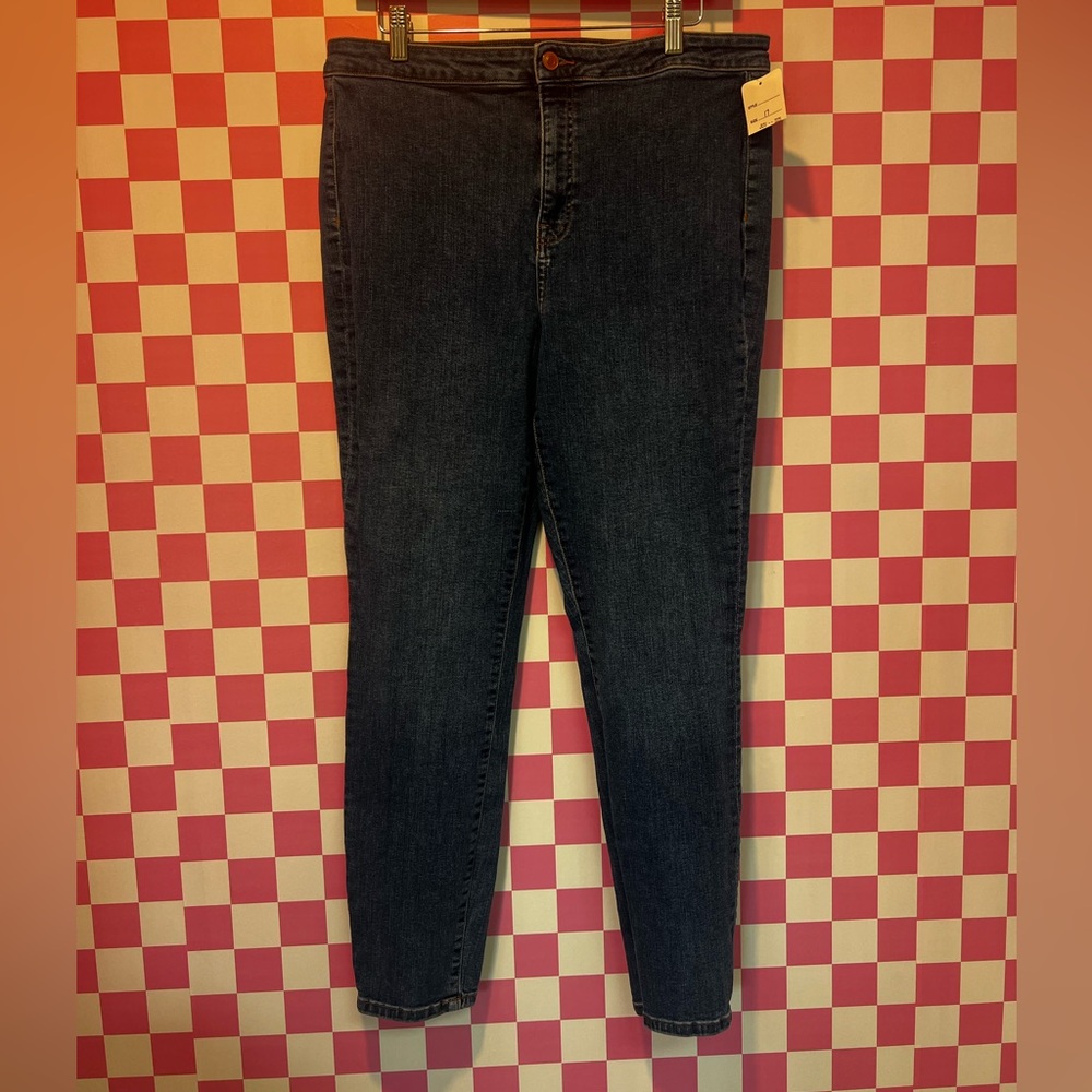 Classic Dark Wash Women's Jeggings